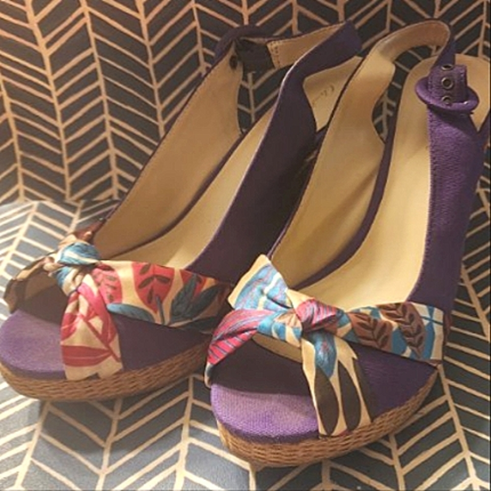 Purple Wedge Sandals with Floral Bow Accent
